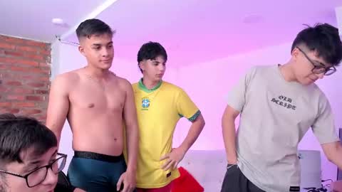 Gabo Lucas and Justin online show from 06-19-26, 07:28