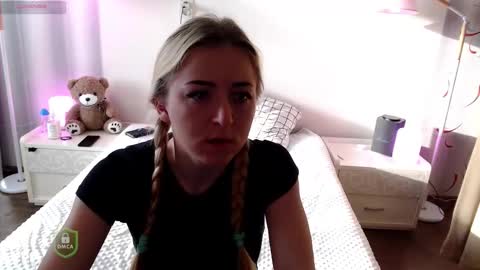 Snapshot of space_danger chatting on 01-14-26, 07:14 space danger online show from 01-14-26, 07:14