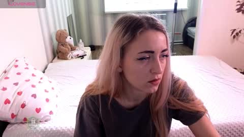 Snapshot of space_danger chatting on 03-25-26, 09:59 space danger online show from 03-25-26, 09:59