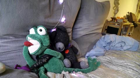 Spacegirl online show from 12-30-24, 12:31