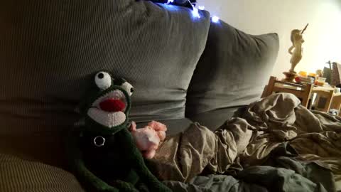 Spacegirl online show from 12-30-24, 03:35