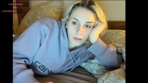 Spacegirl online show from 01-10-25, 09:31