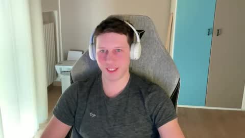 Snapshot of spaduzz chatting on 04-11-26, 01:26 spaduzz online show from 04-11-26, 01:26