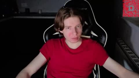 Snapshot of spaisenok chatting on 12-13-25, 09:20 Mike online show from 12-13-25, 09:20