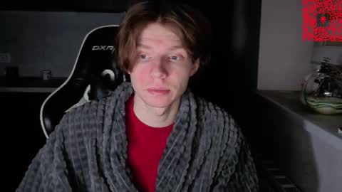 Snapshot of spaisenok chatting on 12-15-25, 12:04 Mike online show from 12-15-25, 12:04