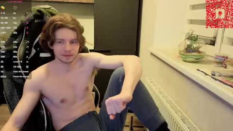 Snapshot of spaisenok chatting on 01-08-26, 09:28 Mike online show from 01-08-26, 09:28