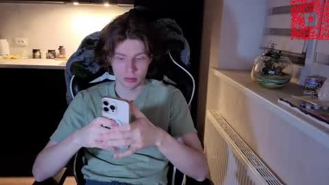 Snapshot of spaisenok chatting on 01-09-26, 09:38 Mike online show from 01-09-26, 09:38