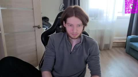 Snapshot of spaisenok chatting on 03-08-26, 10:52 Mike online show from 03-08-26, 10:52