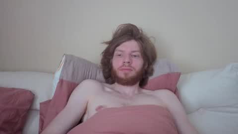 Snapshot of spaisenok chatting on 04-25-26, 02:03 Mike online show from 04-25-26, 02:03