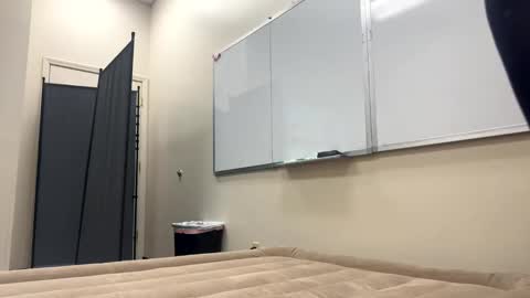 Snapshot of spandex5282 chatting on 02-02-25, 06:48 Spandex fetish online show from 02-02-25, 06:48