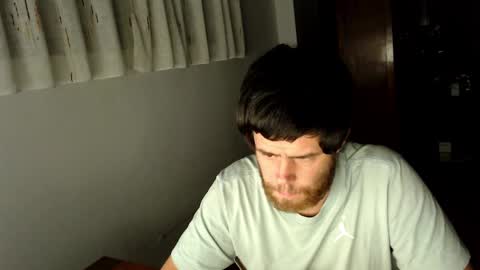 Snapshot of spanishboytenerife chatting on 03-12-25, 05:24 spanish online show from 03-12-25, 05:24