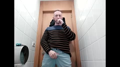 Manu  online show from 02-05-25, 06:02