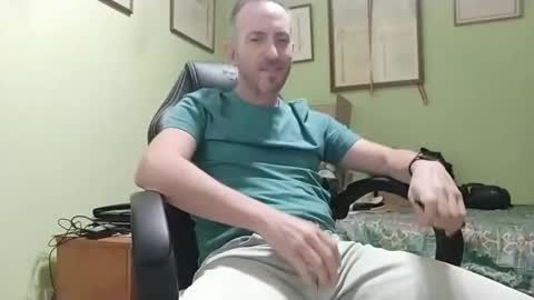 Manu  online show from 11-24-25, 05:12