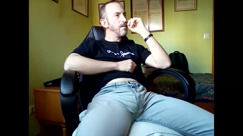Snapshot of spanishharddick chatting on 05-11-26, 04:04 Manu online show from 05-11-26, 04:04