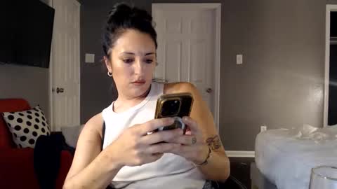 Snapshot of spankyspice chatting on 10-15-25, 12:22 spankyspice online show from 10-15-25, 12:22