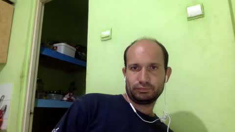 Snapshot of sparei7 chatting on 09-09-25, 09:47 Snaiky online show from 09-09-25, 09:47