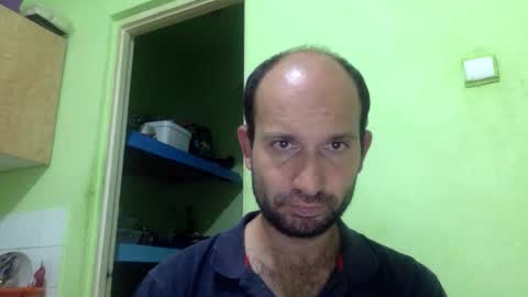 Snapshot of sparei7 chatting on 09-14-25, 09:25 Snaiky online show from 09-14-25, 09:25