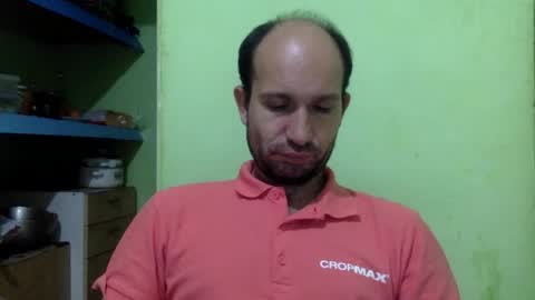 Snapshot of sparei7 chatting on 10-06-25, 09:56 Snaiky online show from 10-06-25, 09:56