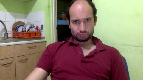 Snapshot of sparei7 chatting on 10-20-25, 08:42 Snaiky online show from 10-20-25, 08:42