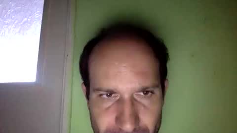 Snapshot of sparei7 chatting on 10-30-25, 02:18 Snaiky online show from 10-30-25, 02:18