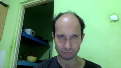 Snapshot of sparei7 chatting on 11-05-25, 09:26 Snaiky online show from 11-05-25, 09:26