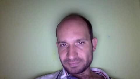 Snapshot of sparei7 chatting on 11-10-25, 06:40 Snaiky online show from 11-10-25, 06:40