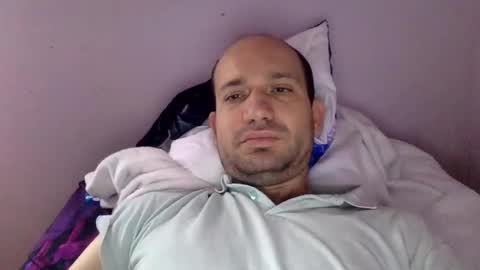 Snapshot of sparei7 chatting on 11-29-25, 12:08 Snaiky online show from 11-29-25, 12:08