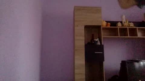 Snapshot of sparei7 chatting on 12-14-25, 02:22 Snaiky online show from 12-14-25, 02:22