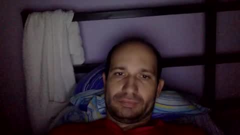 Snapshot of sparei7 chatting on 12-19-25, 02:57 Snaiky online show from 12-19-25, 02:57