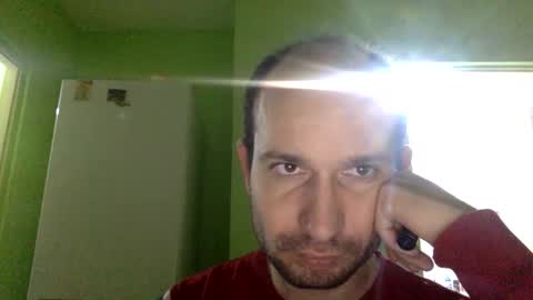 Snapshot of sparei7 chatting on 12-21-25, 03:41 Snaiky online show from 12-21-25, 03:41