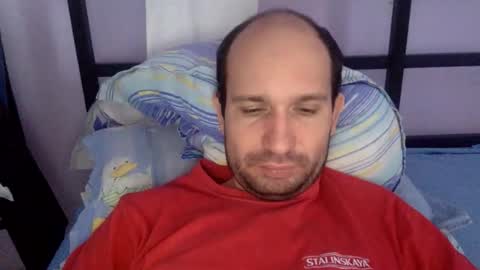 Snapshot of sparei7 chatting on 01-12-26, 02:22 Snaiky online show from 01-12-26, 02:22