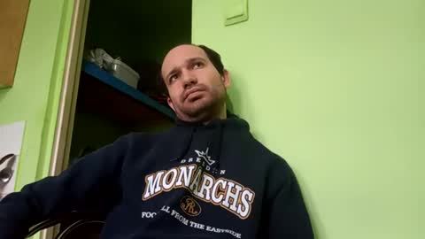 Snapshot of sparei7 chatting on 02-11-26, 07:02 Snaiky online show from 02-11-26, 07:02