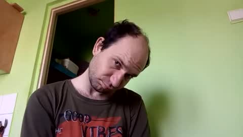 Snapshot of sparei7 chatting on 02-19-26, 08:21 Snaiky online show from 02-19-26, 08:21