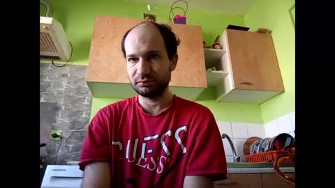 Snapshot of sparei7 chatting on 02-25-26, 11:53 Snaiky online show from 02-25-26, 11:53