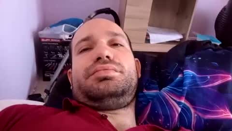 Snapshot of sparei7 chatting on 03-07-26, 12:02 Snaiky online show from 03-07-26, 12:02