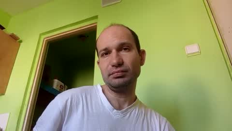 Snapshot of sparei7 chatting on 03-12-26, 10:54 Snaiky online show from 03-12-26, 10:54