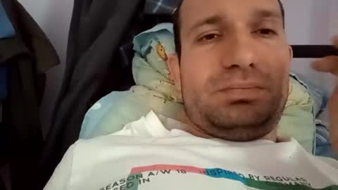 Snapshot of sparei7 chatting on 03-13-26, 04:02 Snaiky online show from 03-13-26, 04:02