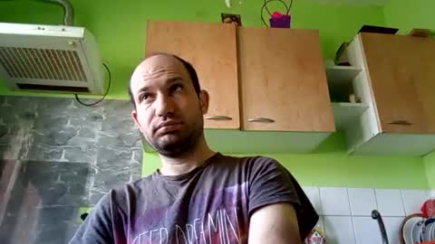 Snapshot of sparei7 chatting on 03-15-26, 12:11 Snaiky online show from 03-15-26, 12:11