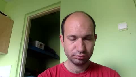 Snapshot of sparei7 chatting on 06-11-26, 09:40 Snaiky online show from 06-11-26, 09:40