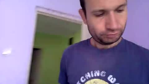 Snapshot of sparei7 chatting on 06-14-26, 09:22 Snaiky online show from 06-14-26, 09:22