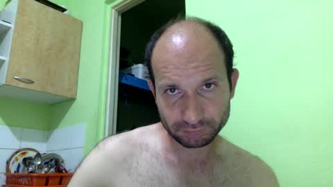 Snapshot of sparei7 chatting on 06-28-26, 10:05 Snaiky online show from 06-28-26, 10:05