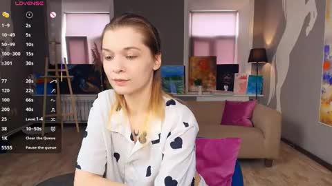 Kate online show from 06-15-26, 07:43