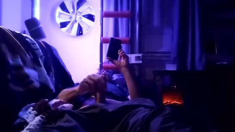 Snapshot of sparkyspeedway chatting on 11-01-25, 11:01 sparkyspeedway online show from 11-01-25, 11:01