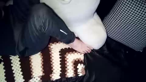 Snapshot of sparkyspeedway chatting on 11-13-25, 05:06 sparkyspeedway online show from 11-13-25, 05:06