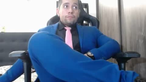     online show from 06-26-26, 05:34
