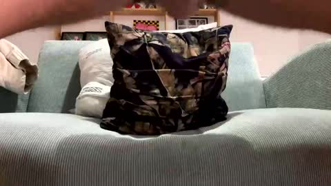 Dany online show from 11-27-25, 01:57