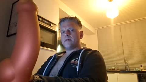 Snapshot of spectacularguy chatting on 03-07-26, 08:50 DutchDude online show from 03-07-26, 08:50