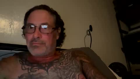 Snapshot of specter1972 chatting on 11-20-25, 01:17 specter1972 online show from 11-20-25, 01:17