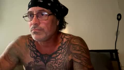 Snapshot of specter1972 chatting on 11-30-25, 11:09 specter1972 online show from 11-30-25, 11:09