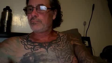 Snapshot of specter1972 chatting on 12-03-25, 01:13 specter1972 online show from 12-03-25, 01:13